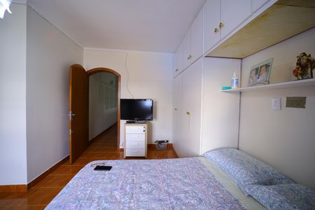 Casa à venda com 331m², 3 quartos e 5 vagasQuarto 1