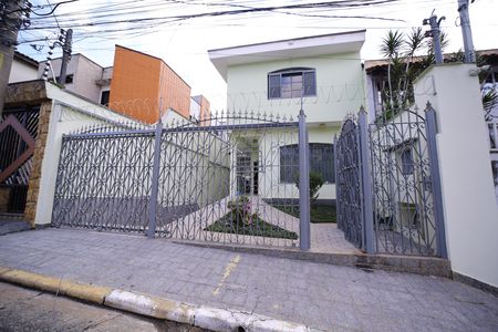Casa à venda com 331m², 3 quartos e 5 vagasFachada