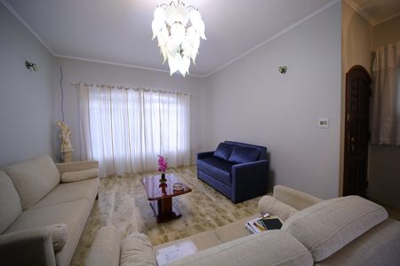 Casa à venda com 331m², 3 quartos e 5 vagasSala