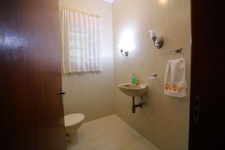 Casa à venda com 331m², 3 quartos e 5 vagasLavabo