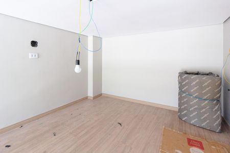 Quarto de kitnet/studio para alugar com 1 quarto, 34m² em Vila Galvão, Guarulhos