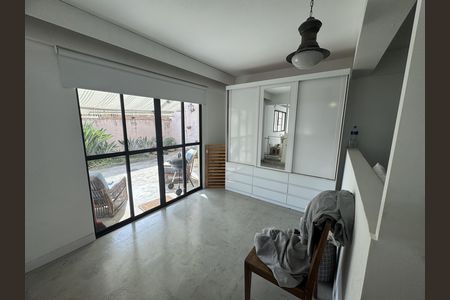 Casa de condomínio à venda com 253m², 3 quartos e 3 vagas Casa de condomínio à venda com 253m², 3 quartos e 3 vagasQuarto