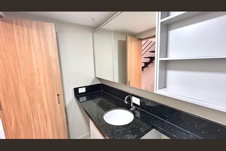 Studio para alugar com 34m², 1 quarto e sem vaga Studio para alugar com 34m², 1 quarto e sem vagaBanheiro