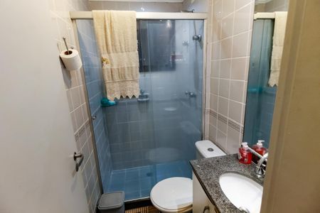 Apartamento para alugar com 72m², 3 quartos e 1 vaga Apartamento para alugar com 72m², 3 quartos e 1 vagaBanheiro Corredor