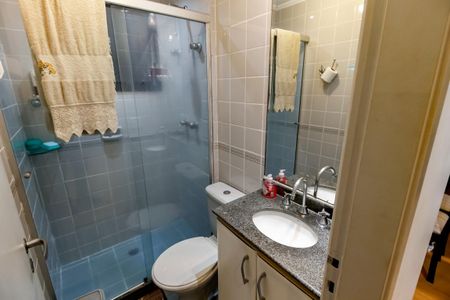 Apartamento para alugar com 72m², 3 quartos e 1 vaga Apartamento para alugar com 72m², 3 quartos e 1 vagaBanheiro Corredor