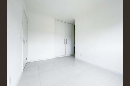 Quarto 2 de apartamento para alugar com 2 quartos, 79m² em Santa Maria Goretti, Porto Alegre