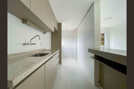 Cozinha de apartamento para alugar com 2 quartos, 79m² em Santa Maria Goretti, Porto Alegre