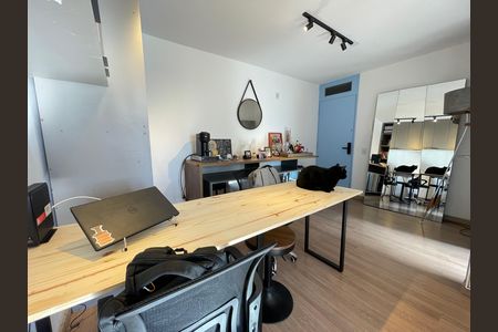 Sala de apartamento à venda com 2 quartos, 55m² em Jardim Ester, São Paulo