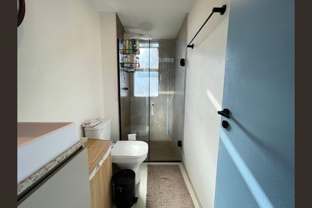 Apartamento à venda com 55m², 2 quartos e 1 vaga Apartamento à venda com 55m², 2 quartos e 1 vagaBanheiro