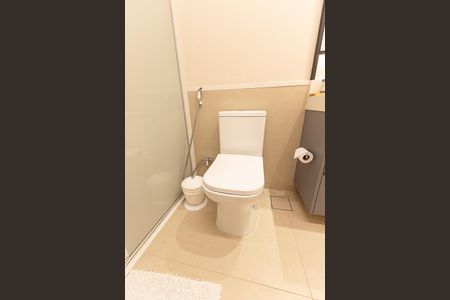Apartamento à venda com 124m², 2 quartos e 1 vaga Apartamento à venda com 124m², 2 quartos e 1 vagaBanheiro Social