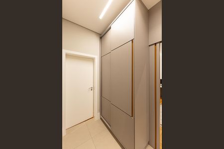 Apartamento à venda com 124m², 2 quartos e 1 vaga Apartamento à venda com 124m², 2 quartos e 1 vagaCorredor
