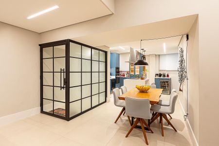 Apartamento à venda com 124m², 2 quartos e 1 vaga Apartamento à venda com 124m², 2 quartos e 1 vagaSala de Jantar