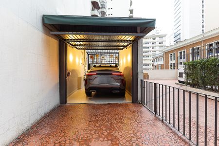 Apartamento à venda com 124m², 2 quartos e 1 vaga Apartamento à venda com 124m², 2 quartos e 1 vagaGaragem