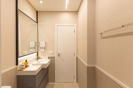 Apartamento à venda com 124m², 2 quartos e 1 vaga Apartamento à venda com 124m², 2 quartos e 1 vagaBanheiro Social