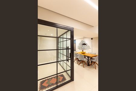 Apartamento à venda com 124m², 2 quartos e 1 vaga Apartamento à venda com 124m², 2 quartos e 1 vagaSala de Jantar