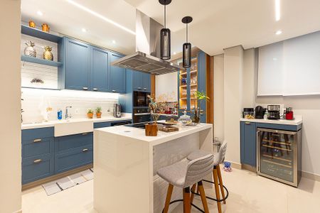 Apartamento à venda com 124m², 2 quartos e 1 vaga Apartamento à venda com 124m², 2 quartos e 1 vagaCozinha
