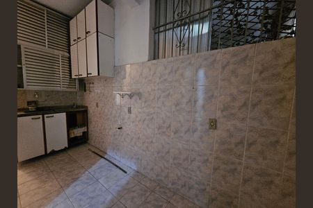 Apartamento à venda com 83m², 2 quartos e sem vaga