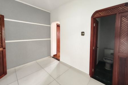 Casa para alugar com 170m², 3 quartos e 2 vagas Casa para alugar com 170m², 3 quartos e 2 vagasSala de Jantar