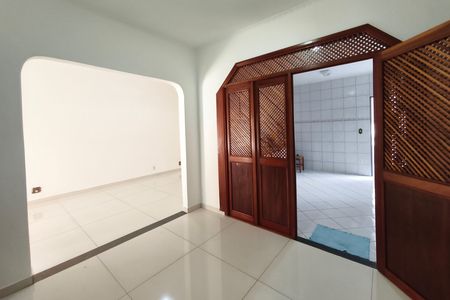 Casa para alugar com 170m², 3 quartos e 2 vagas Casa para alugar com 170m², 3 quartos e 2 vagasSala de Jantar
