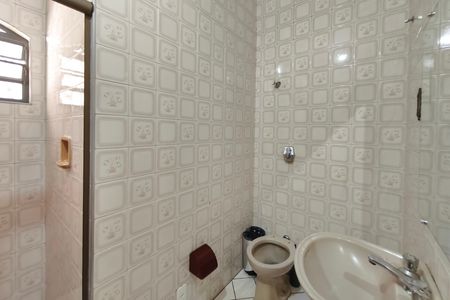 Casa para alugar com 170m², 3 quartos e 2 vagas Casa para alugar com 170m², 3 quartos e 2 vagasBanheiro Social