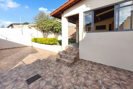 Casa para alugar com 170m², 3 quartos e 2 vagas Casa para alugar com 170m², 3 quartos e 2 vagasQuintal