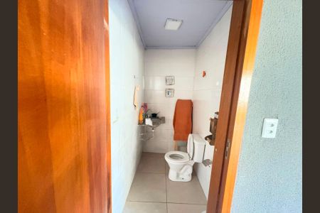Casa para alugar com 360m², 3 quartos e 4 vagasBanheiro de serviço