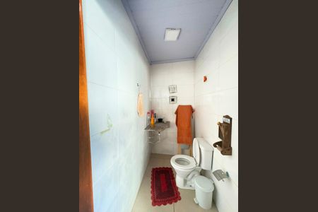 Casa para alugar com 360m², 3 quartos e 4 vagasBanheiro de serviço