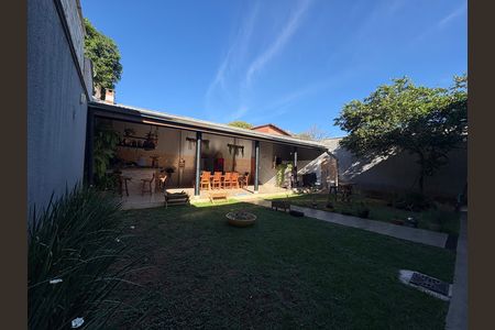 Casa à venda com 360m², 3 quartos e 4 vagas