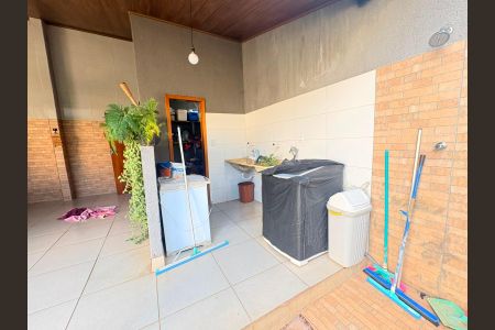 Casa para alugar com 360m², 3 quartos e 4 vagasÁrea de serviço