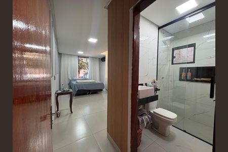 Casa à venda com 360m², 3 quartos e 4 vagas
