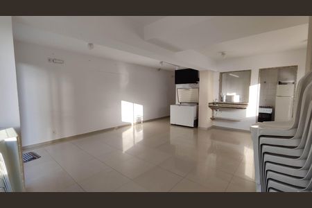 Apartamento para alugar com 55m², 2 quartos e 1 vaga Apartamento para alugar com 55m², 2 quartos e 1 vagaSalão de festas