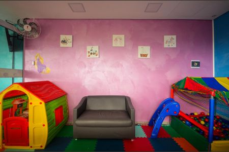 Apartamento à venda com 44m², 2 quartos e 1 vaga Apartamento à venda com 44m², 2 quartos e 1 vagaBrinquedoteca