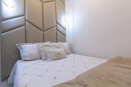 Quarto 1 de apartamento para alugar com 2 quartos, 40m² em Vila Santa Teresa, São Paulo