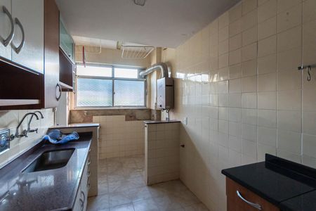 Apartamento à venda com 65m², 2 quartos e 1 vagaCozinha e Área de Serviço