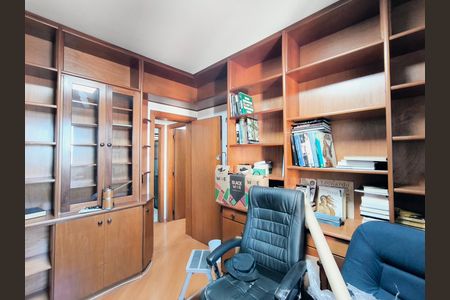 Apartamento à venda com 94m², 3 quartos e 1 vagaQuarto 2