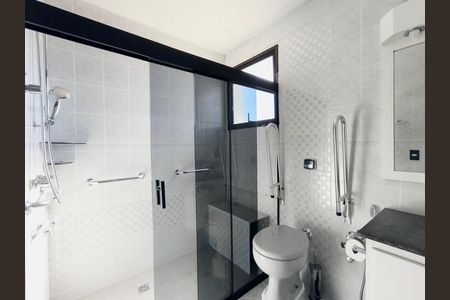 Apartamento à venda com 94m², 3 quartos e 1 vagaBanheiro da Suíte