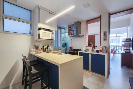 Apartamento à venda com 43m², 1 quarto e sem vaga Apartamento à venda com 43m², 1 quarto e sem vagaCozinha
