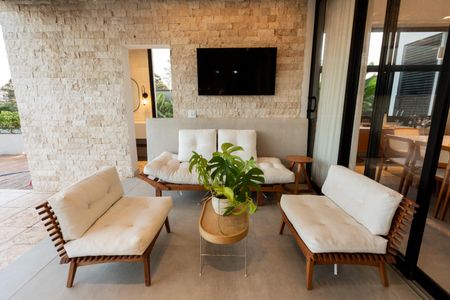 Casa de condomínio à venda com 585m², 4 quartos e 2 vagas Casa de condomínio à venda com 585m², 4 quartos e 2 vagasLounge da Churrasqueira
