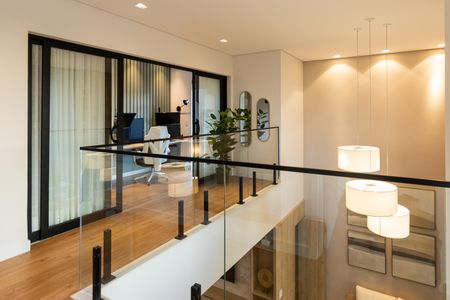 Casa de condomínio à venda com 585m², 4 quartos e 2 vagas Casa de condomínio à venda com 585m², 4 quartos e 2 vagasHall