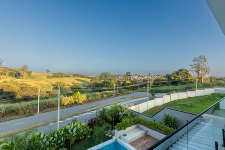 Casa de condomínio à venda com 585m², 4 quartos e 2 vagas