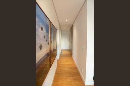 Casa de condomínio à venda com 585m², 4 quartos e 2 vagas