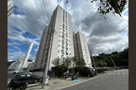 Apartamento para alugar com 50m², 2 quartos e 1 vagaFachada do bloco