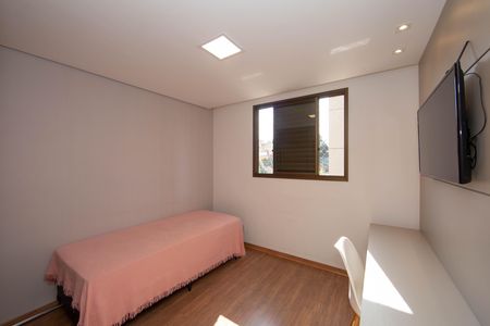 Apartamento à venda com 75m², 3 quartos e 3 vagas Apartamento à venda com 75m², 3 quartos e 3 vagasQUARTO2