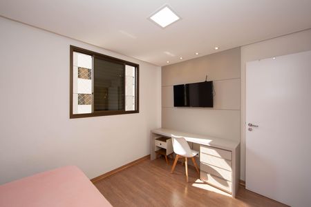 Apartamento à venda com 75m², 3 quartos e 3 vagas Apartamento à venda com 75m², 3 quartos e 3 vagasQUARTO2