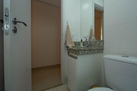 Apartamento à venda com 75m², 3 quartos e 3 vagas Apartamento à venda com 75m², 3 quartos e 3 vagasBANHEIRO2