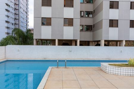 Apartamento à venda com 75m², 3 quartos e 3 vagas Apartamento à venda com 75m², 3 quartos e 3 vagasPISCINA