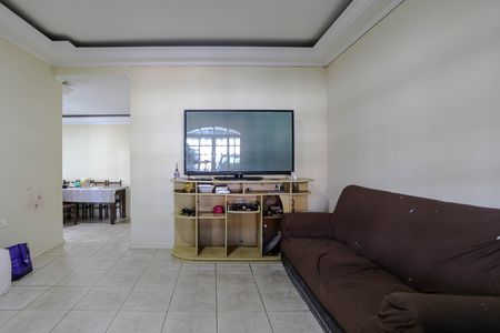 Sala de casa para alugar com 5 quartos, 217m² em Conjunto Habitacional Bras Cubas, Mogi das Cruzes