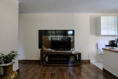 Casa para alugar com 217m², 5 quartos e 5 vagasSala - Edícula