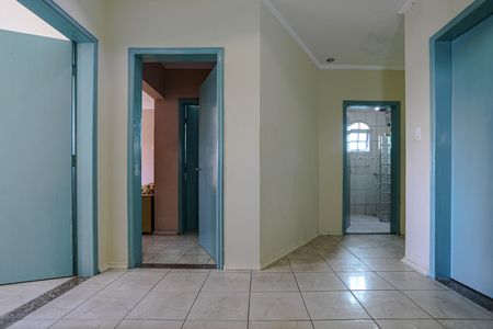 Casa para alugar com 217m², 5 quartos e 5 vagasCorredor