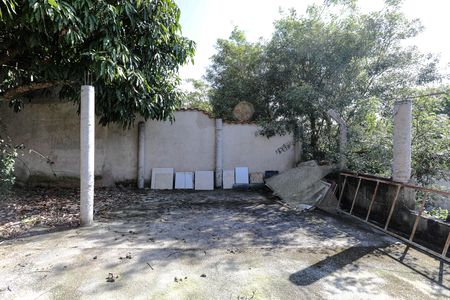 Casa para alugar com 217m², 5 quartos e 5 vagasQuintal